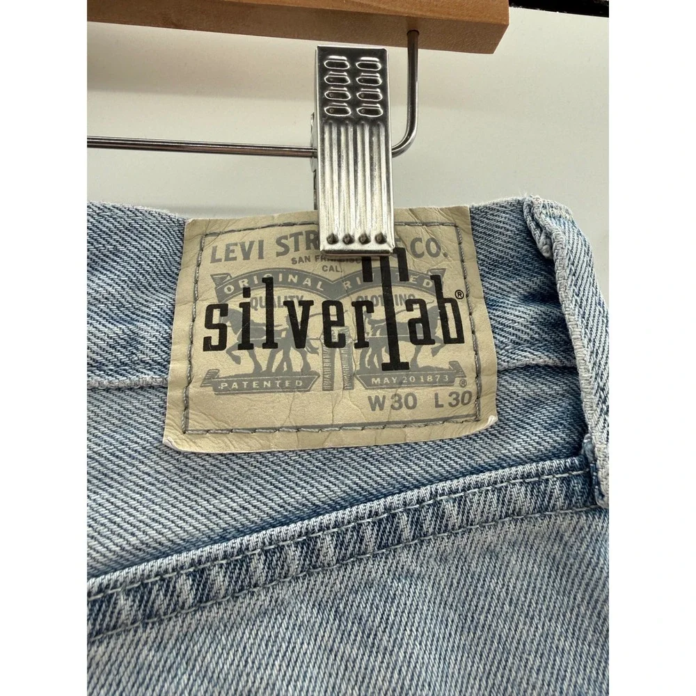Levis levis silvertab